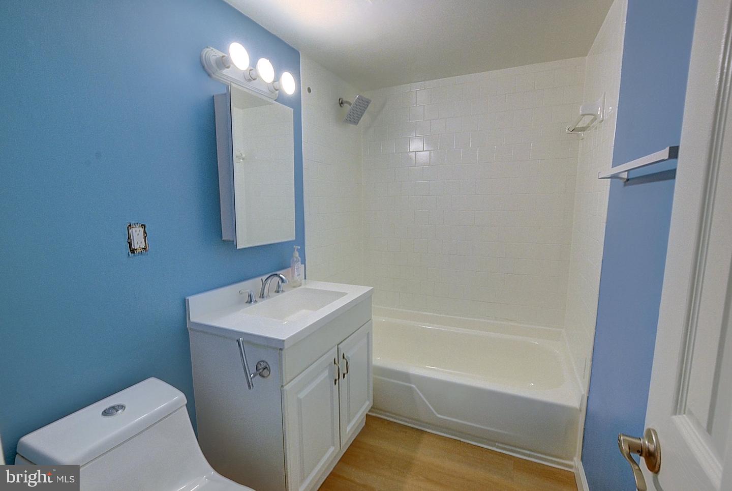 MDMC2258132 Property Photo 8
