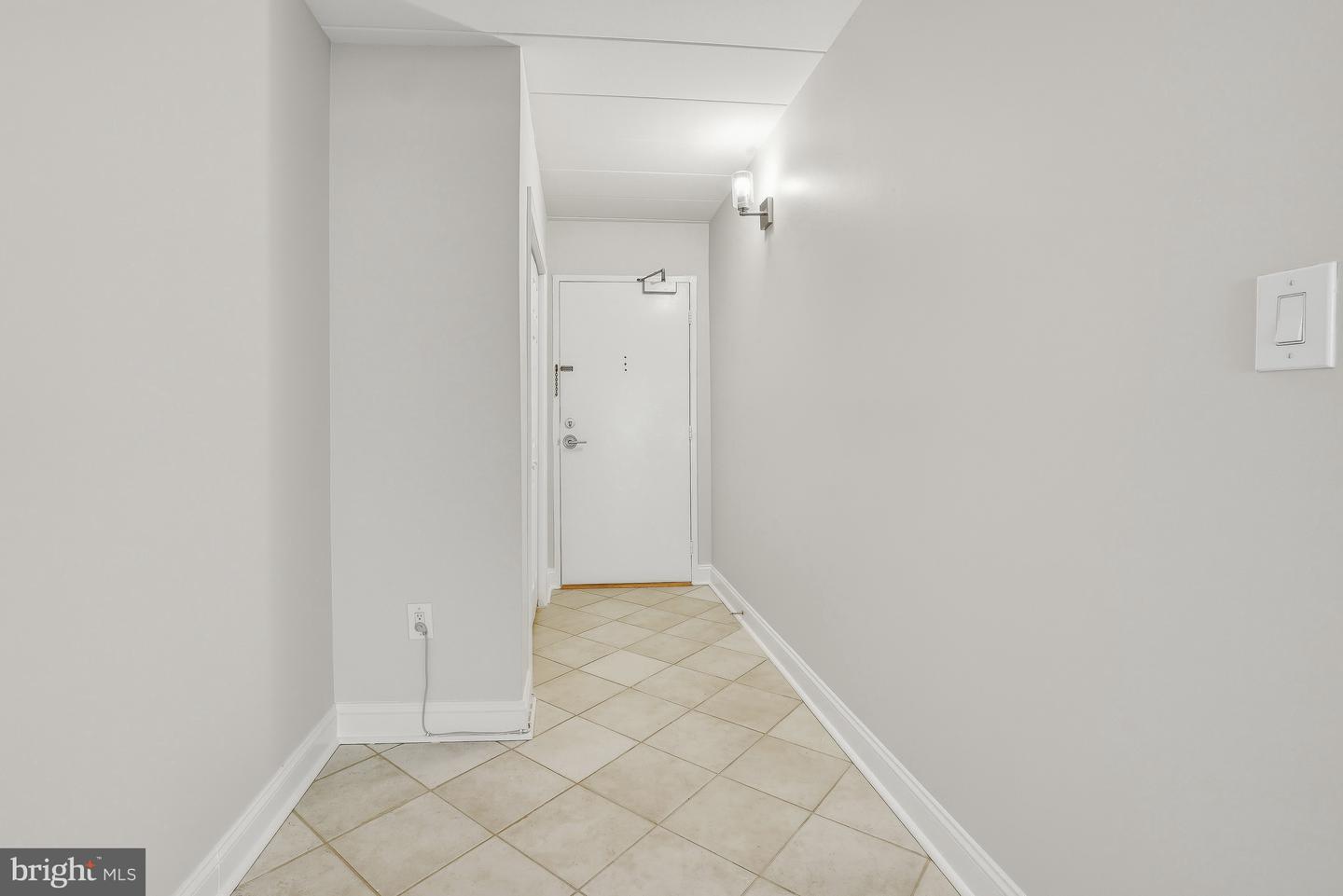 4800 Chevy Chase Dr #102 Property Photo 7
