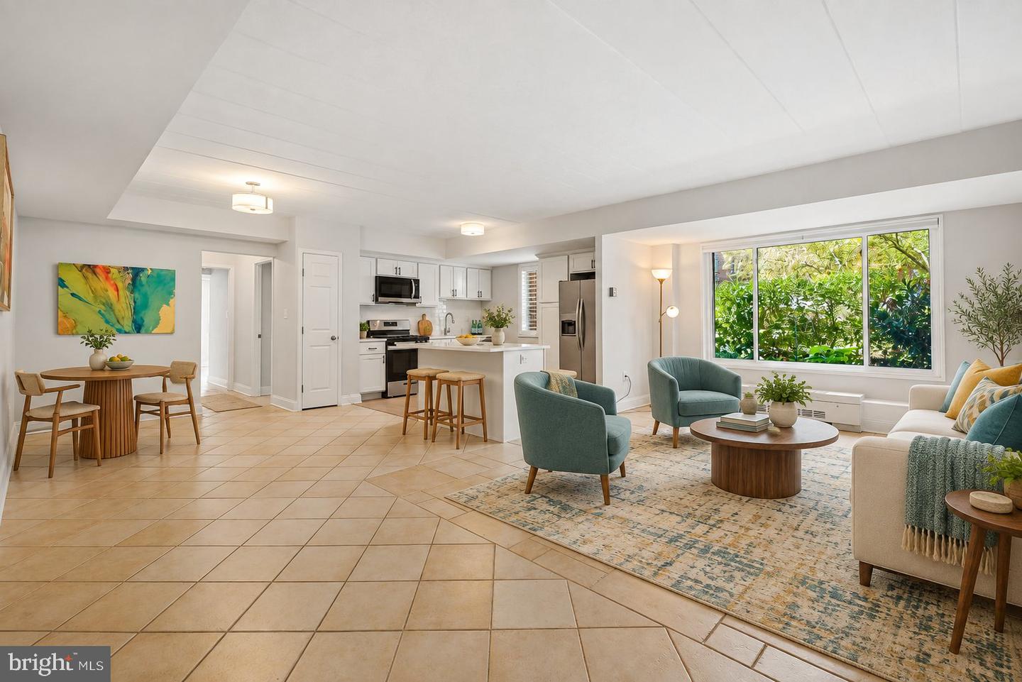4800 Chevy Chase Dr #102 Property Photo 9