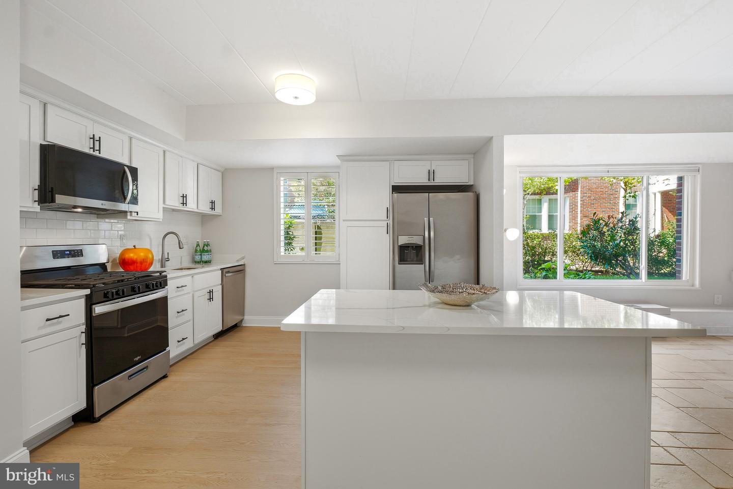 4800 Chevy Chase Dr #102 Property Photo 15