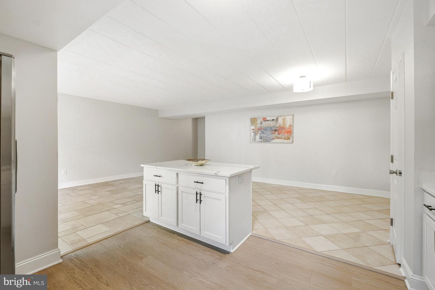 4800 Chevy Chase Dr #102 Property Photo 17