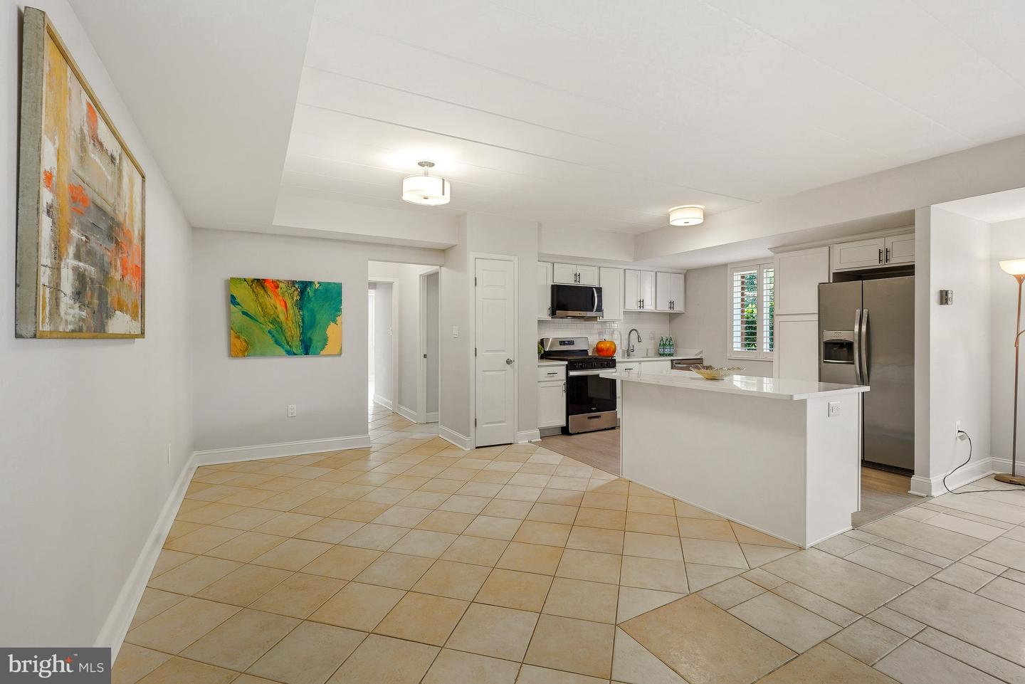 4800 Chevy Chase Dr #102 Property Photo 19