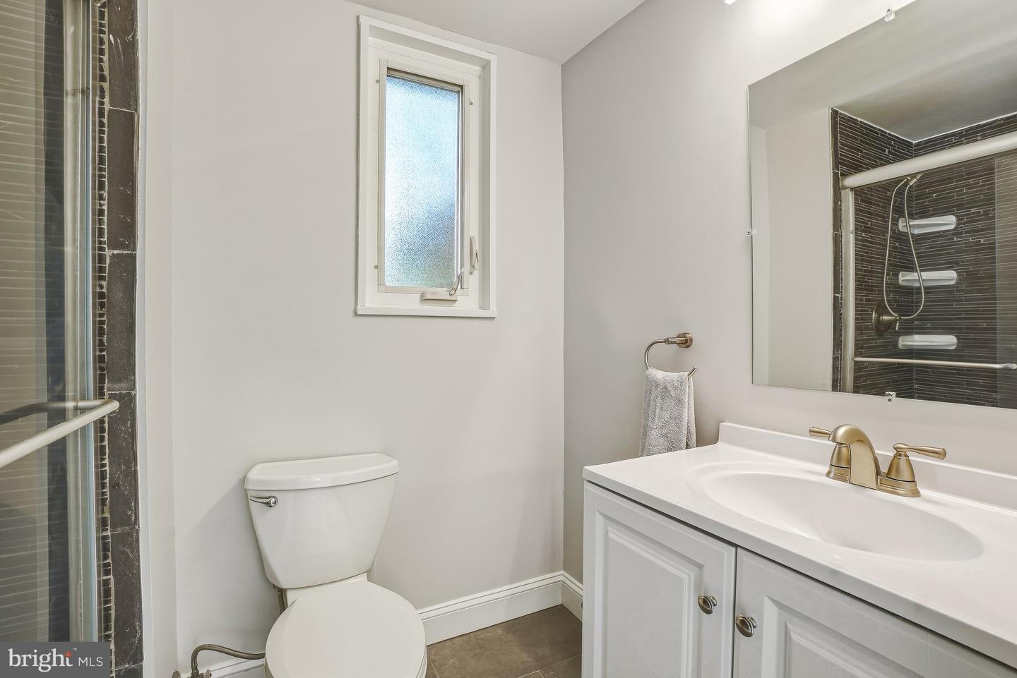 4800 Chevy Chase Dr #102 Property Photo 31