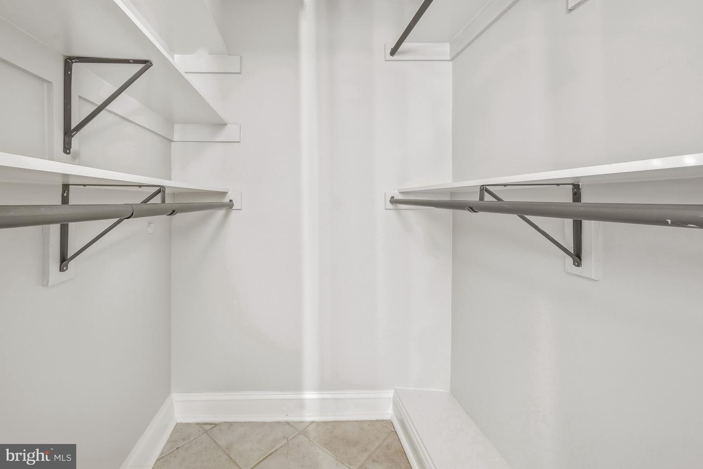 4800 Chevy Chase Dr #102 Property Photo 33