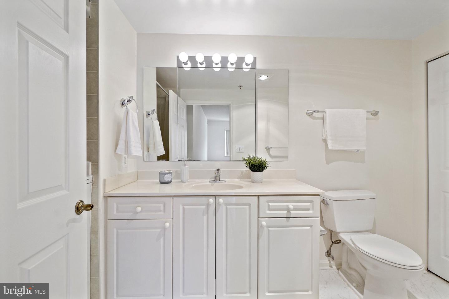 3210 N Leisure World Blvd #301 Property Photo 21