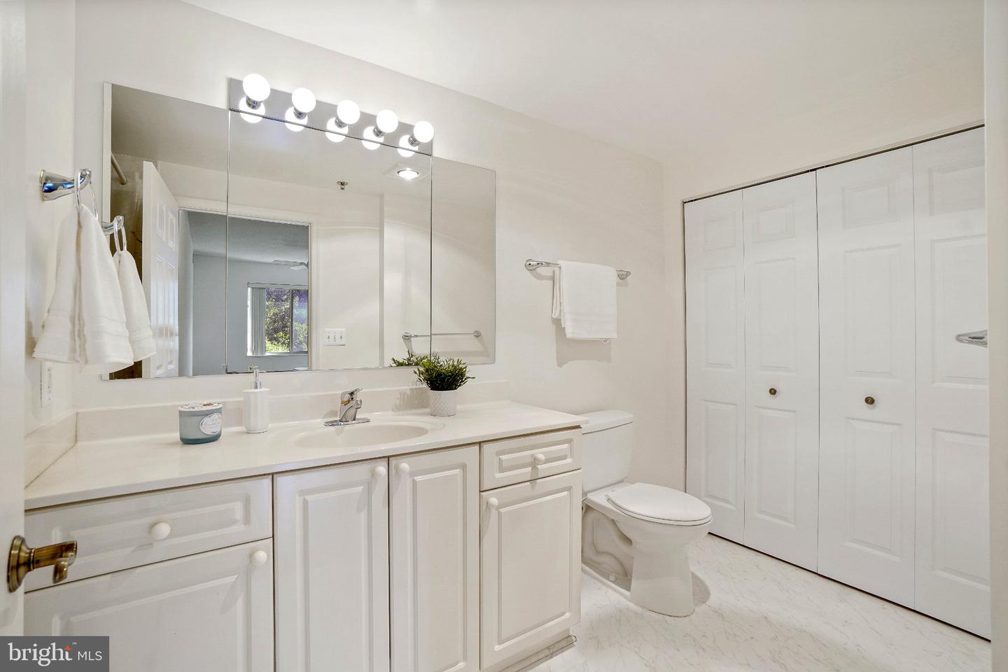 3210 N Leisure World Blvd #301 Property Photo 22