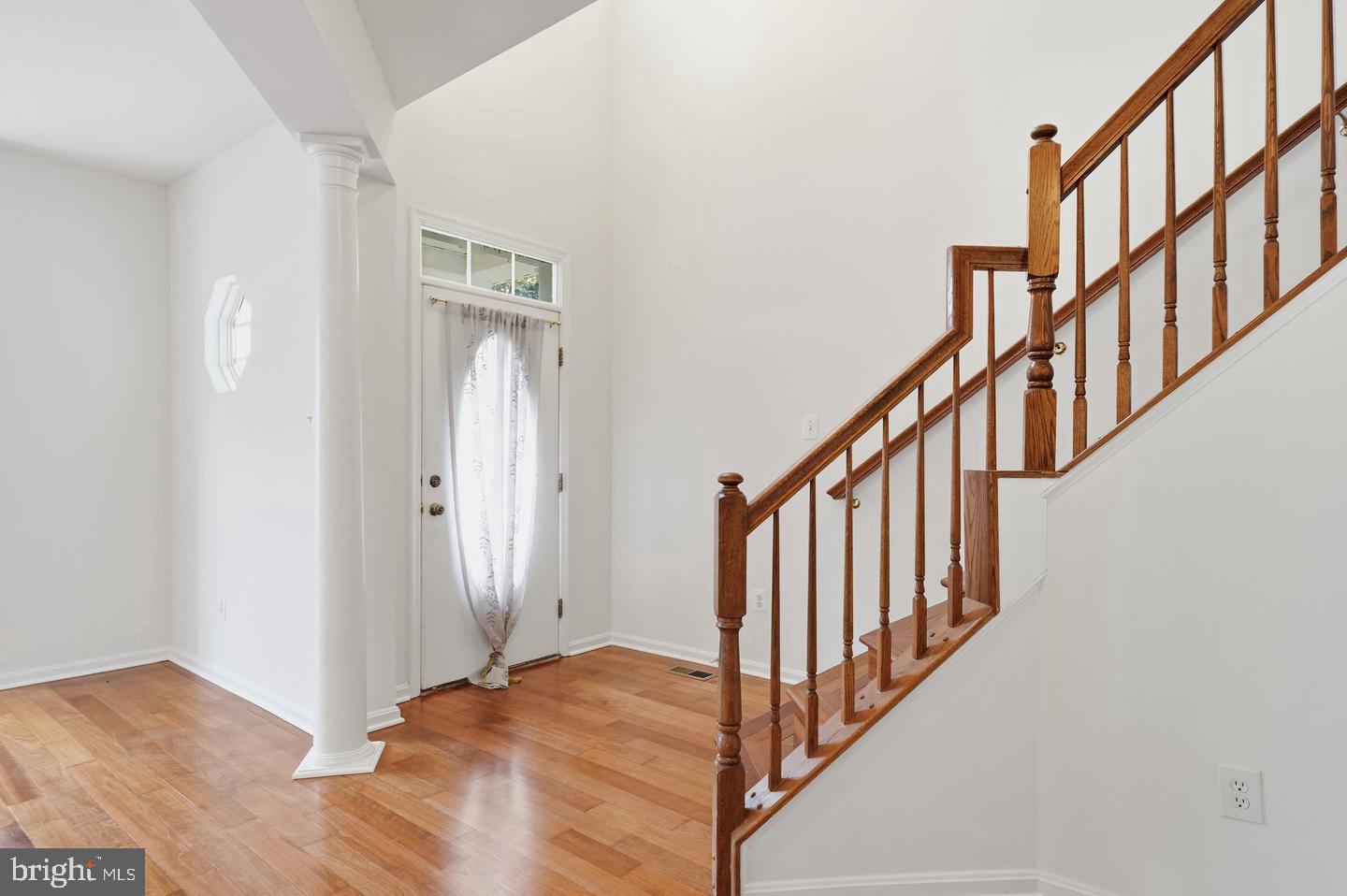 13814 Crownsgate Way Property Photo 3