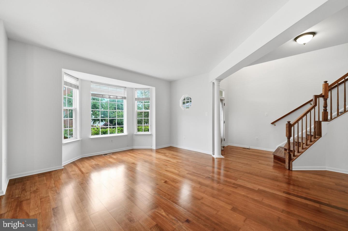 13814 Crownsgate Way Property Photo 4