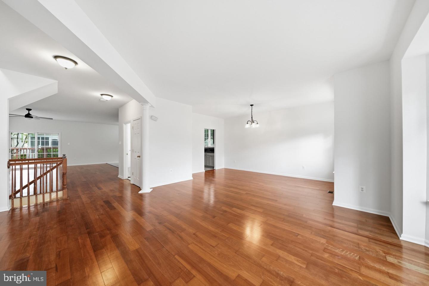 13814 Crownsgate Way Property Photo 7