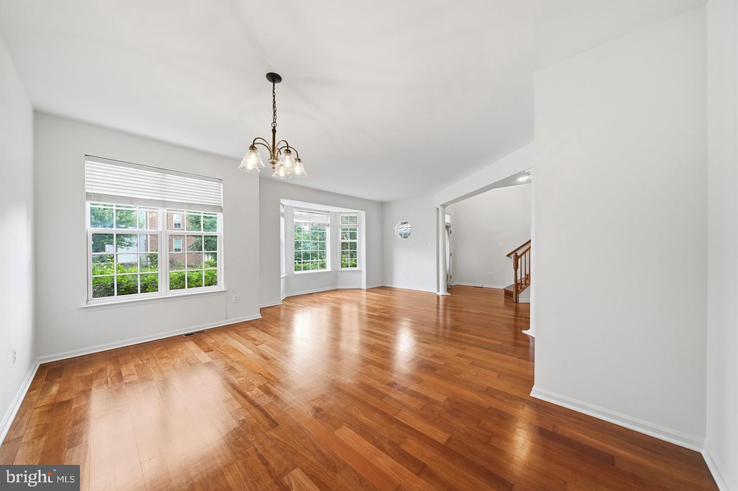 13814 Crownsgate Way Property Photo 8
