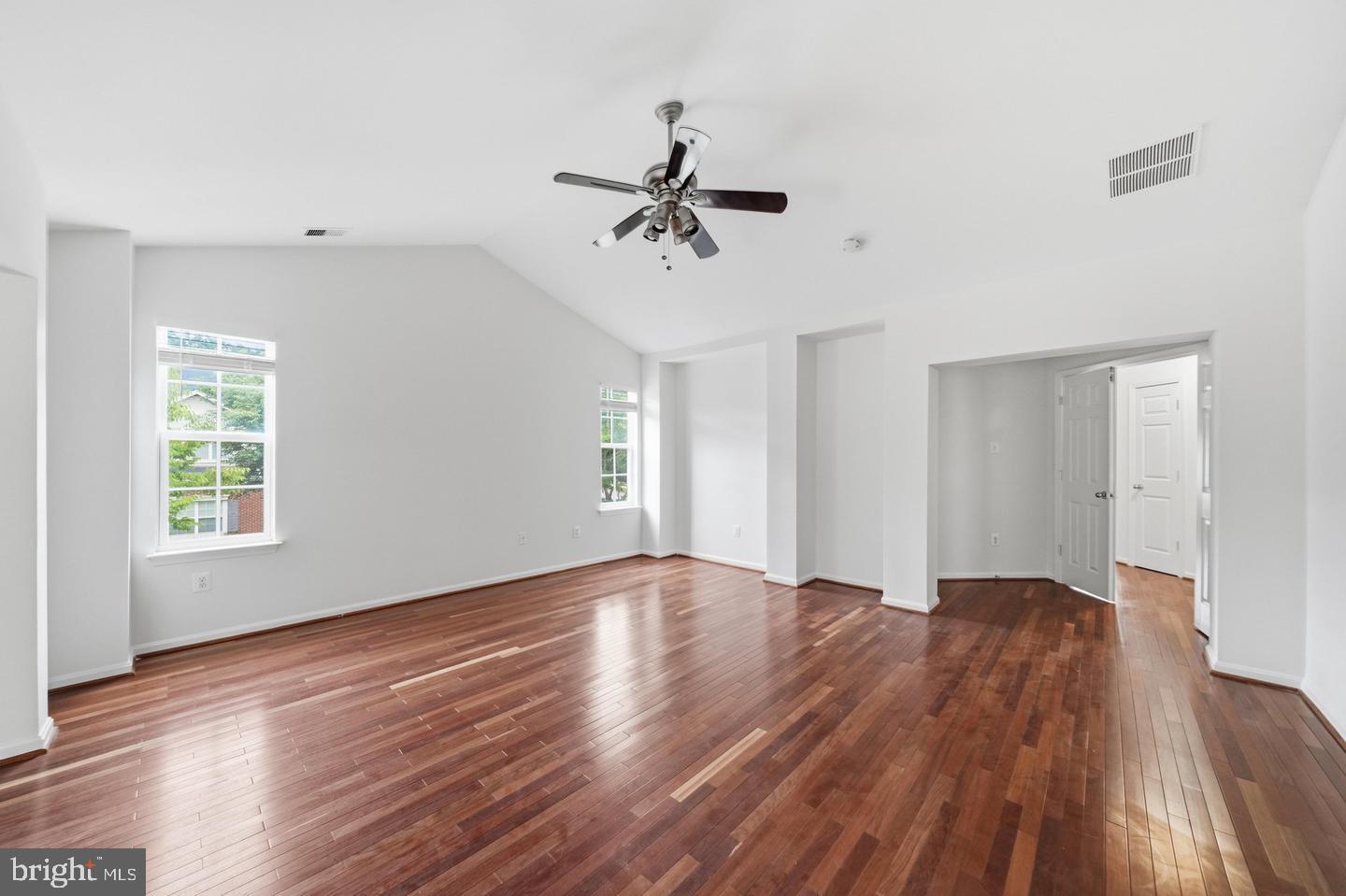 13814 Crownsgate Way Property Photo 22