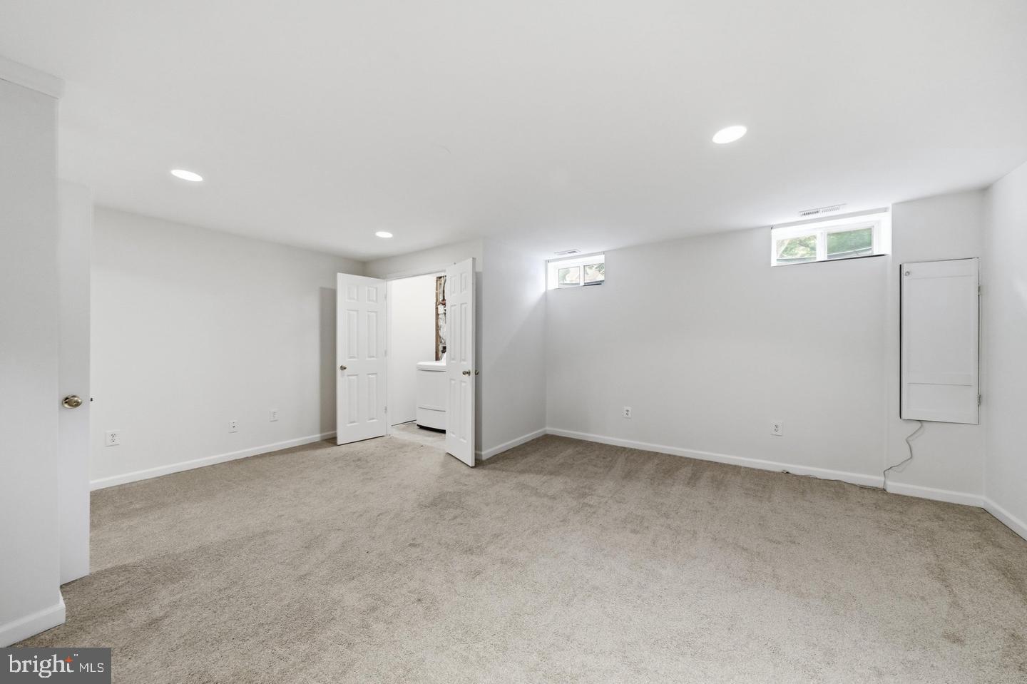 13814 Crownsgate Way Property Photo 38