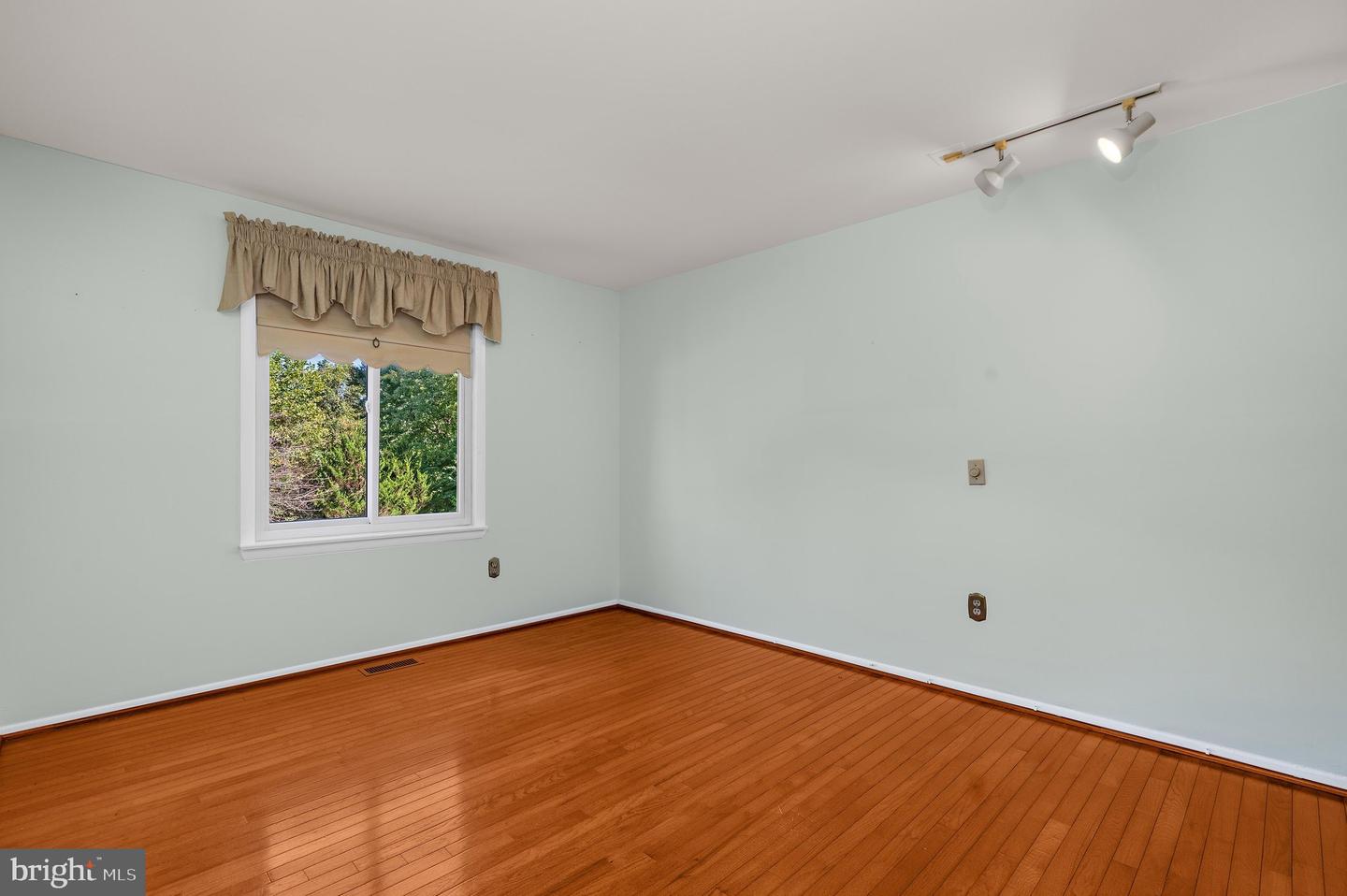15316 Valencia St Property Photo 32