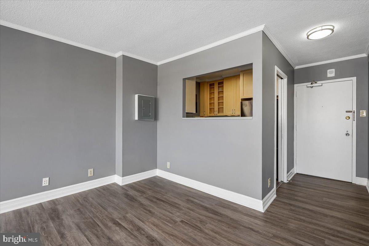 5500 Friendship Blvd #2318n Property Photo 8