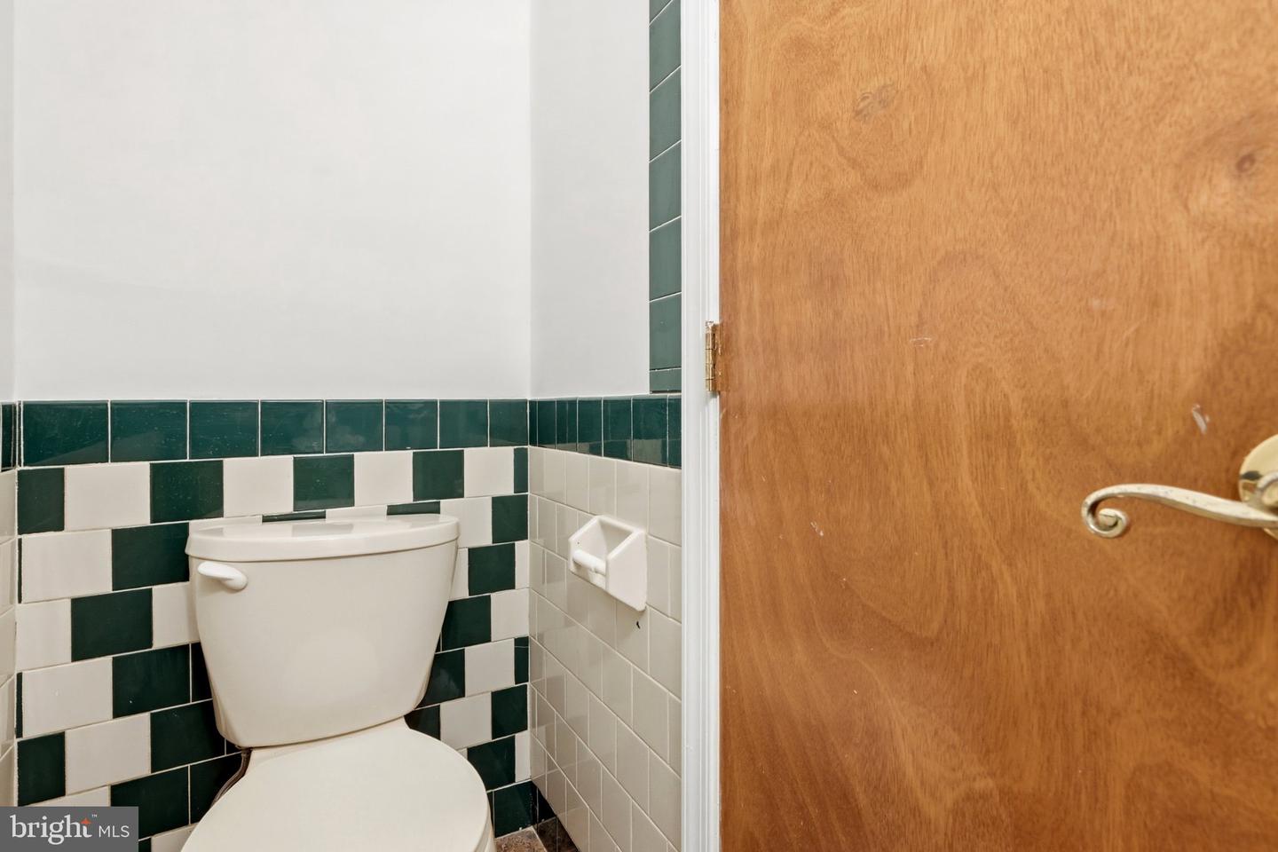 7251 Mill Run Dr #12-3 Property Photo 7