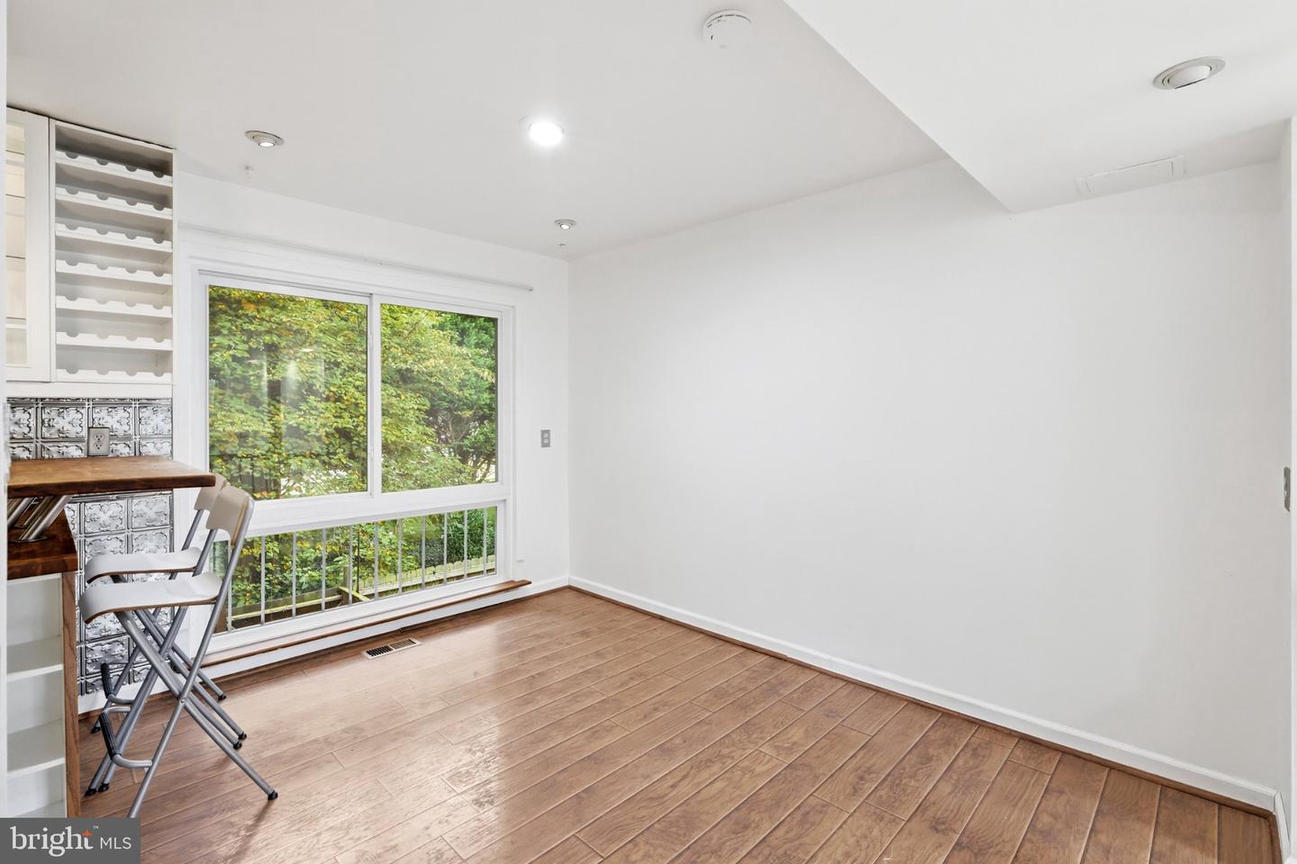 7251 Mill Run Dr #12-3 Property Photo 13