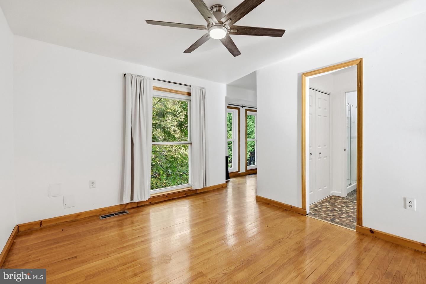 7251 Mill Run Dr #12-3 Property Photo 21