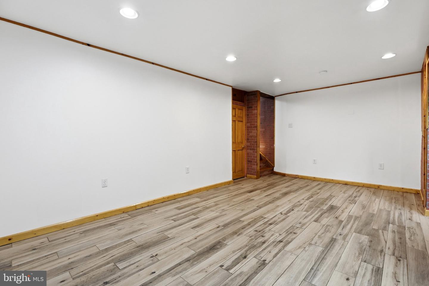 7251 Mill Run Dr #12-3 Property Photo 32