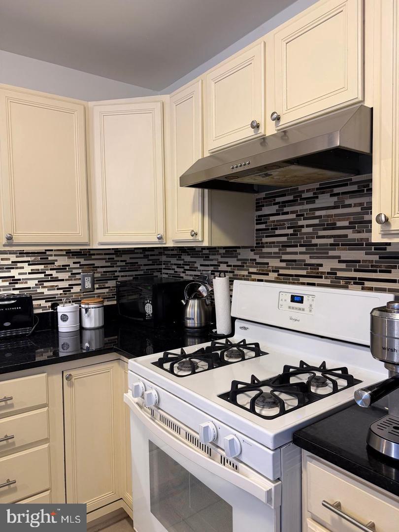 MDMC2258306 Property Photo 7