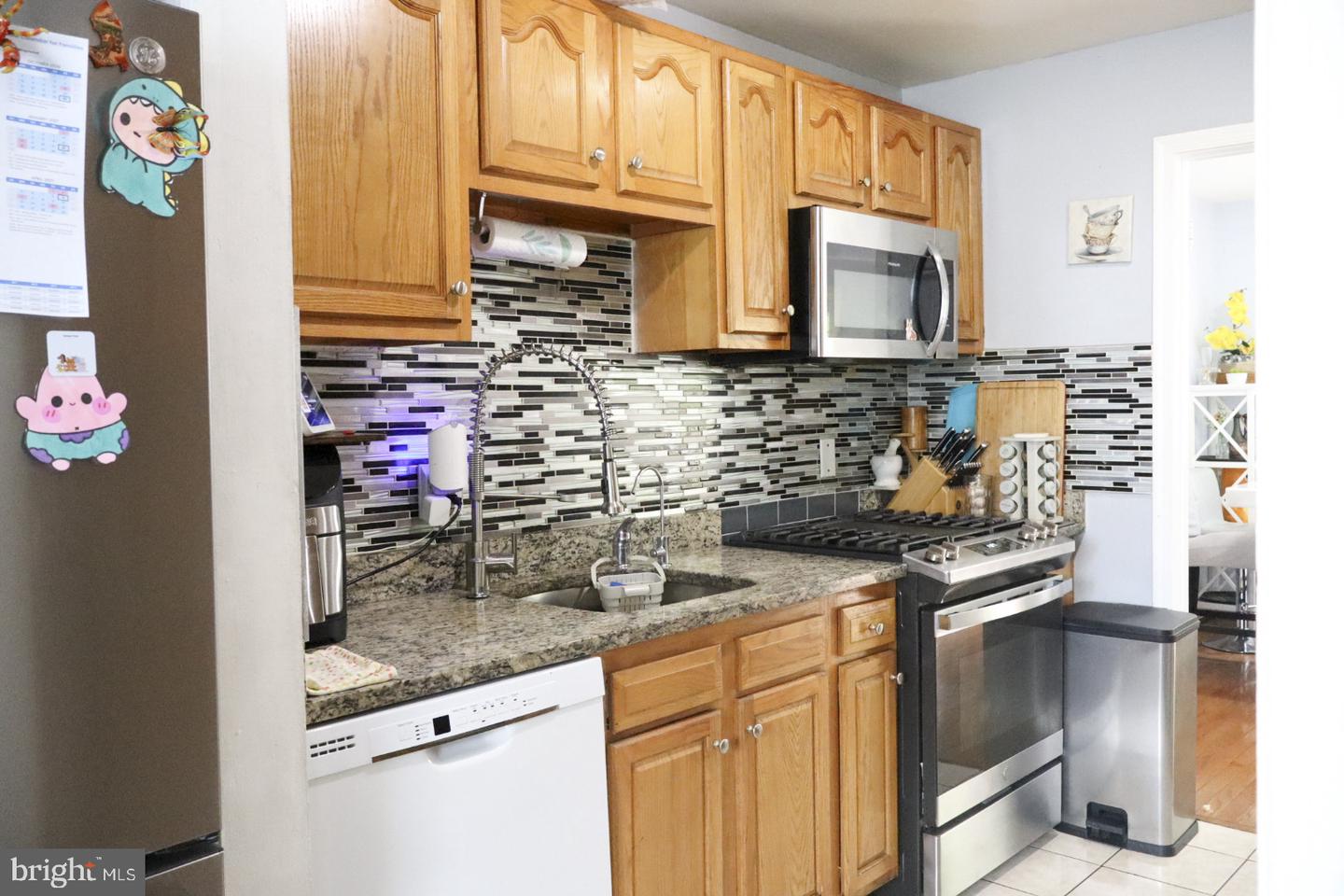 17721 Topfield Dr #5-a Property Photo 7