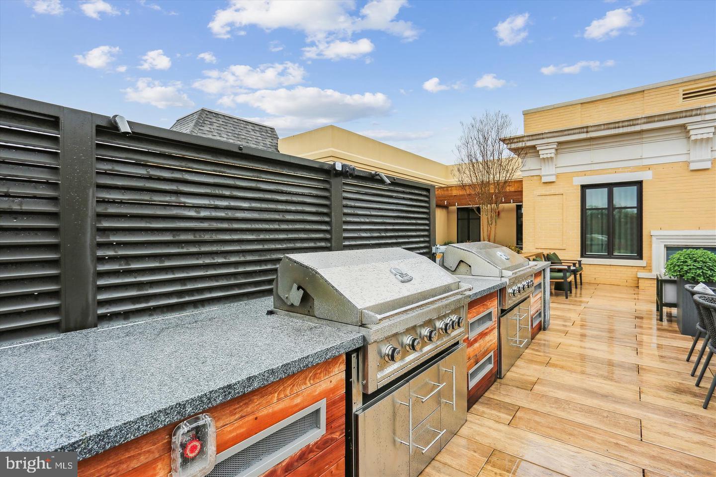 8551 Connecticut Ave #301 Property Photo 11