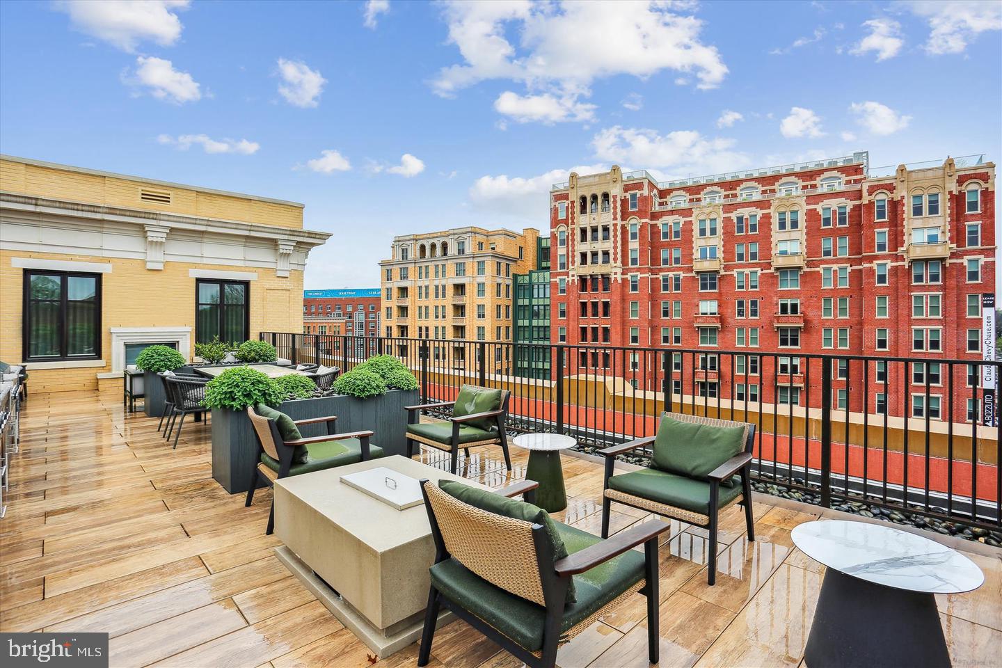 8551 Connecticut Ave #301 Property Photo 12