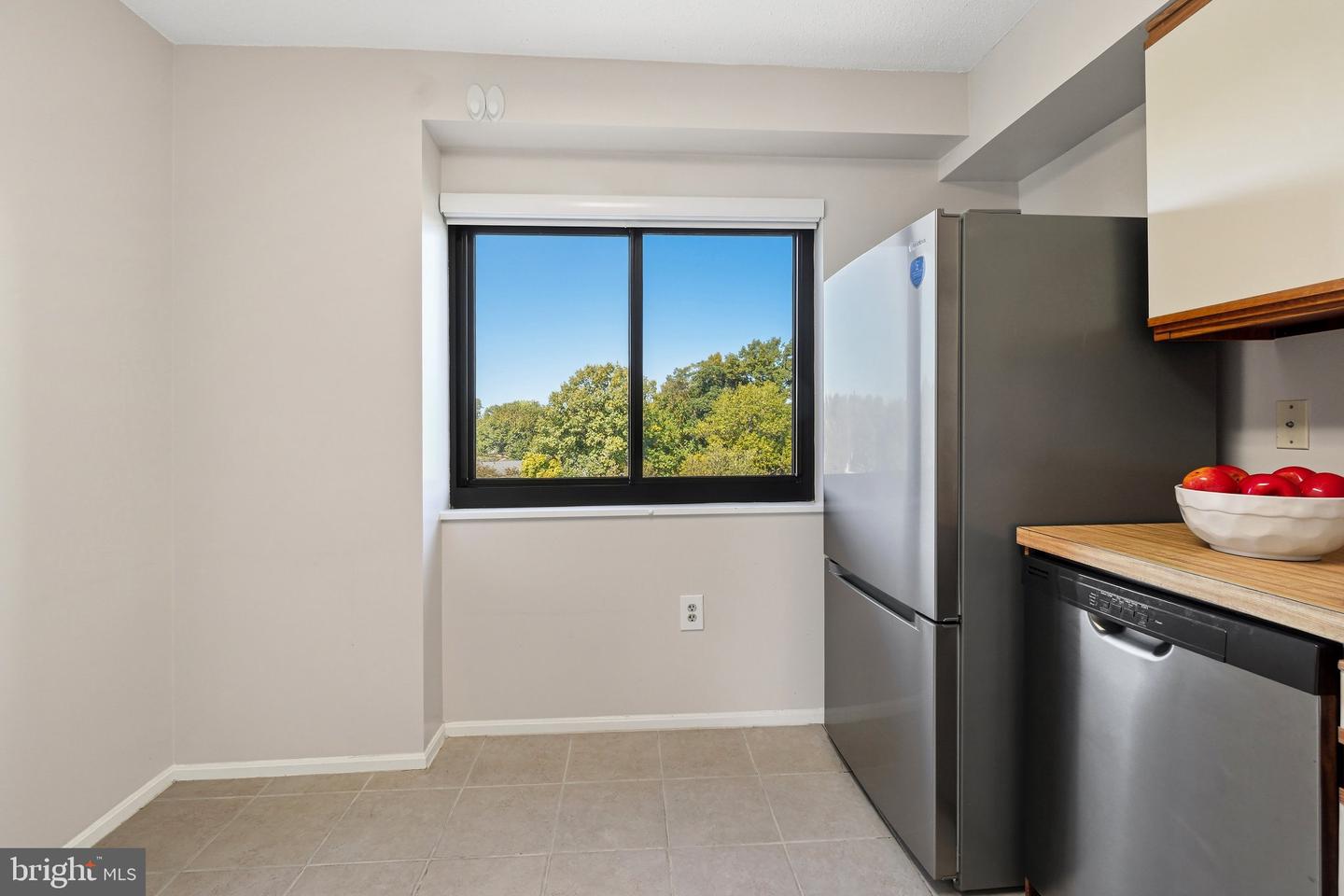 3330 N Leisure World Blvd #5-422 Property Photo 17