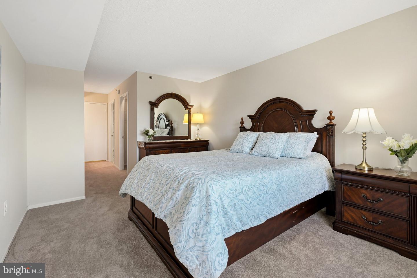 3330 N Leisure World Blvd #5-422 Property Photo 19