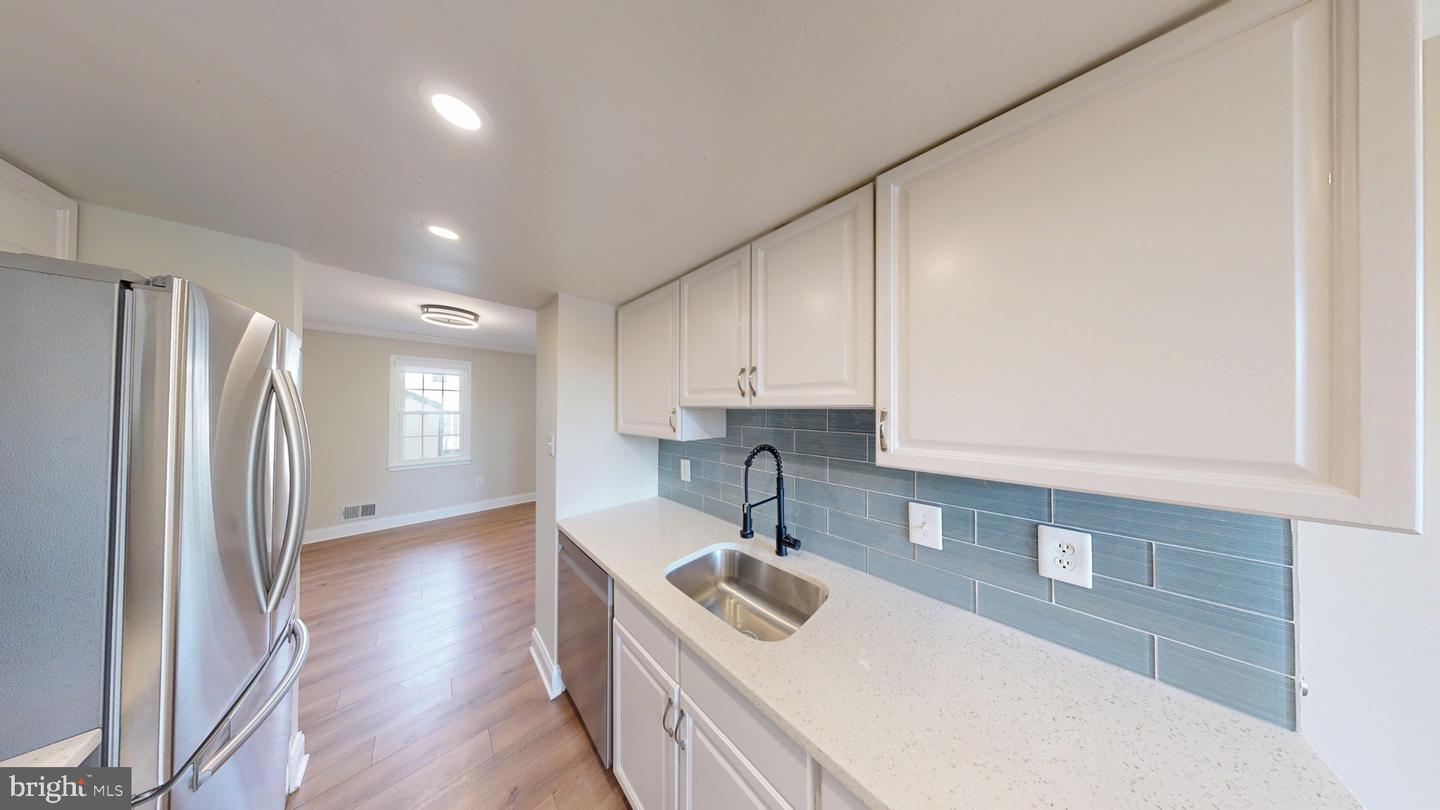 8 Big Acre Sq #22-4 Property Photo 3