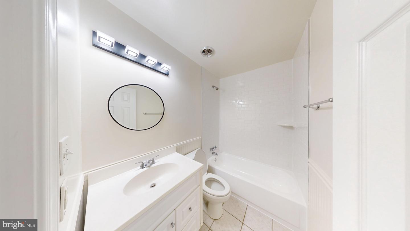 8 Big Acre Sq #22-4 Property Photo 12