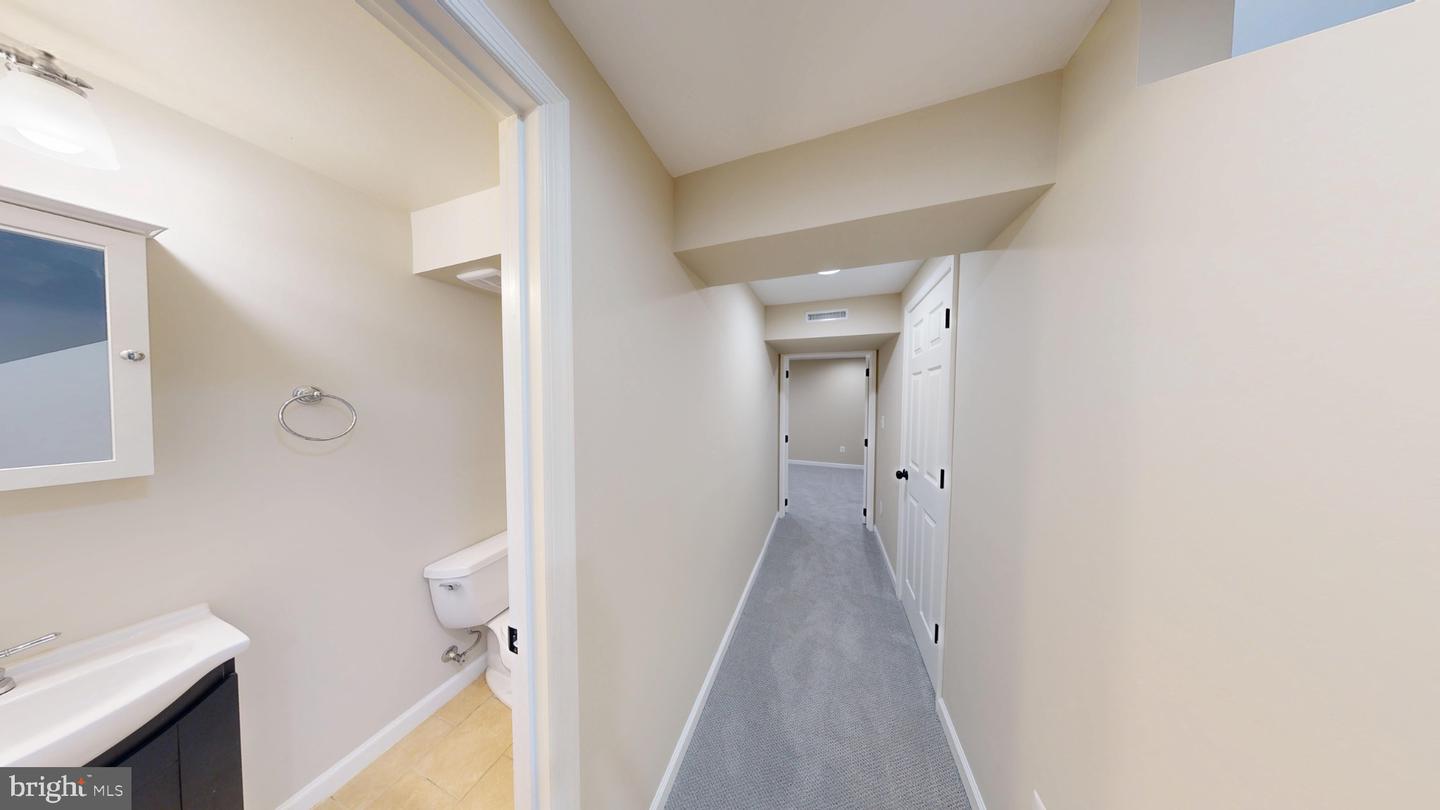 8 Big Acre Sq #22-4 Property Photo 18