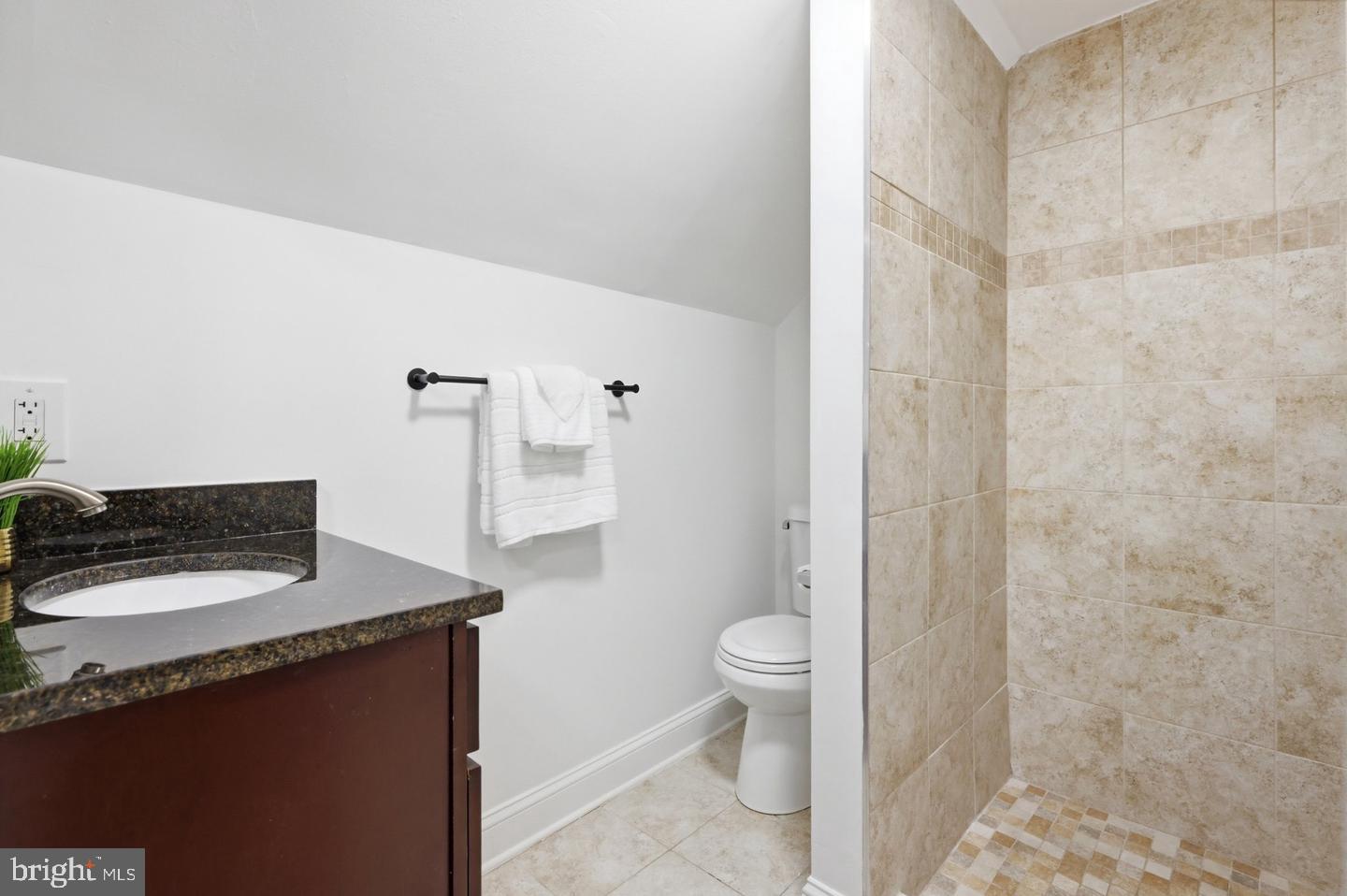 10419 Grandin Rd Property Photo 28