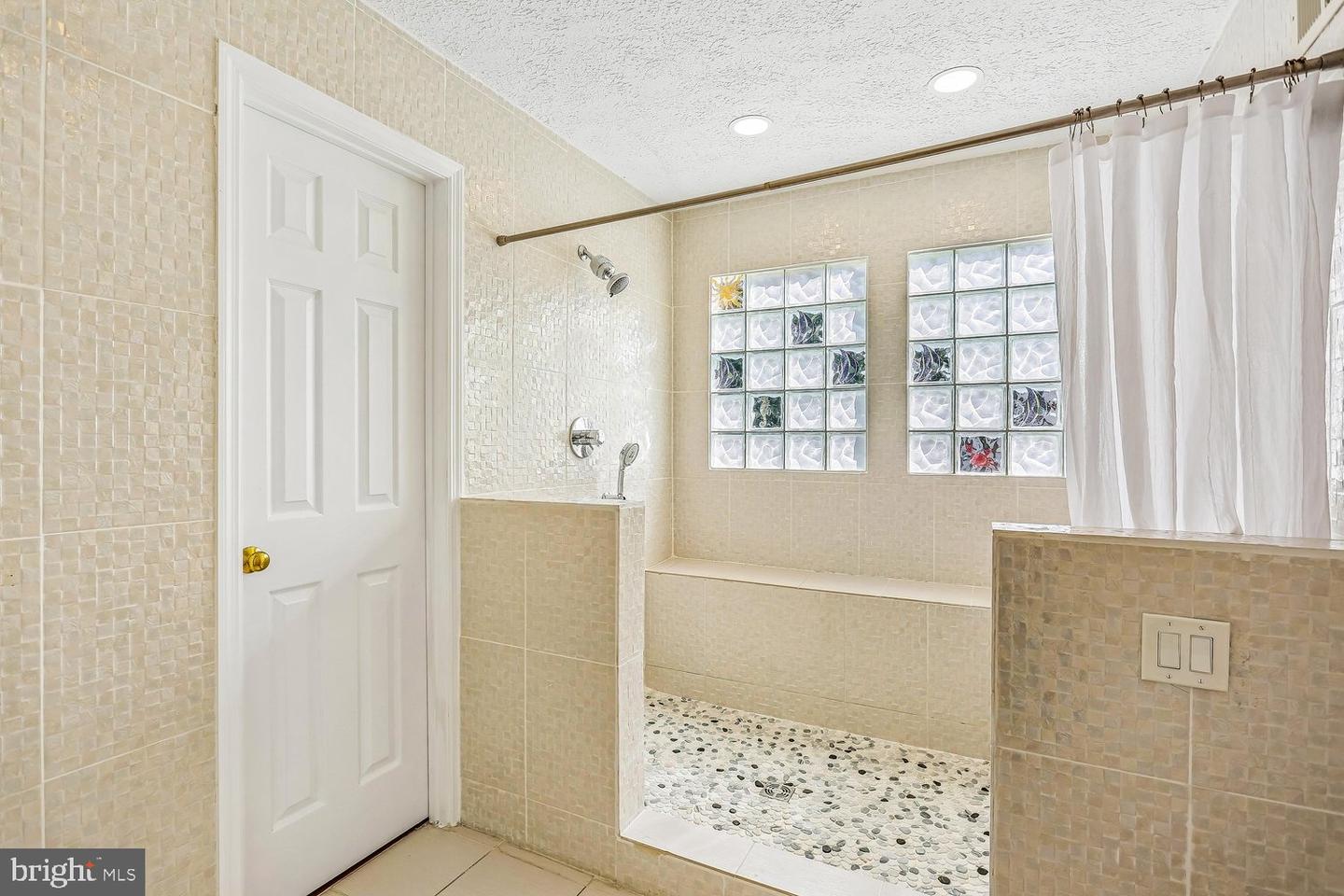 11568 Paramus Dr Property Photo 34