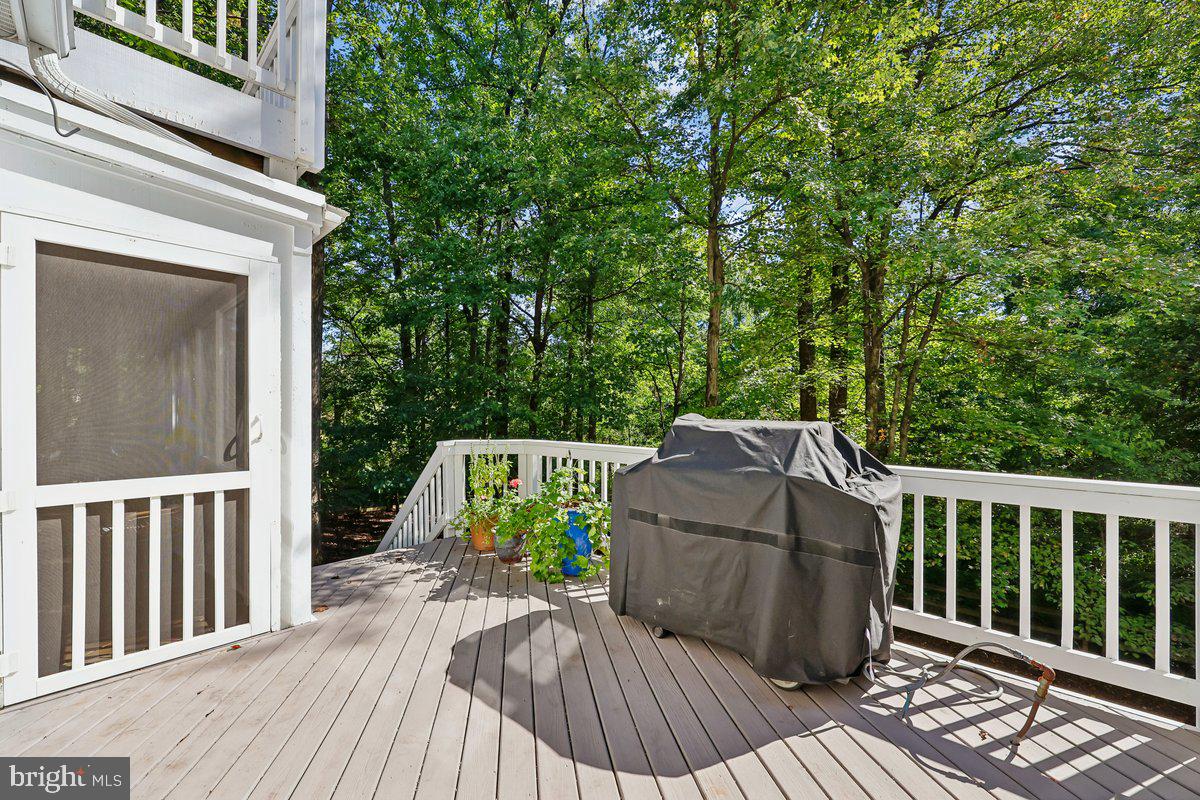 132 Treehaven St Property Photo 28