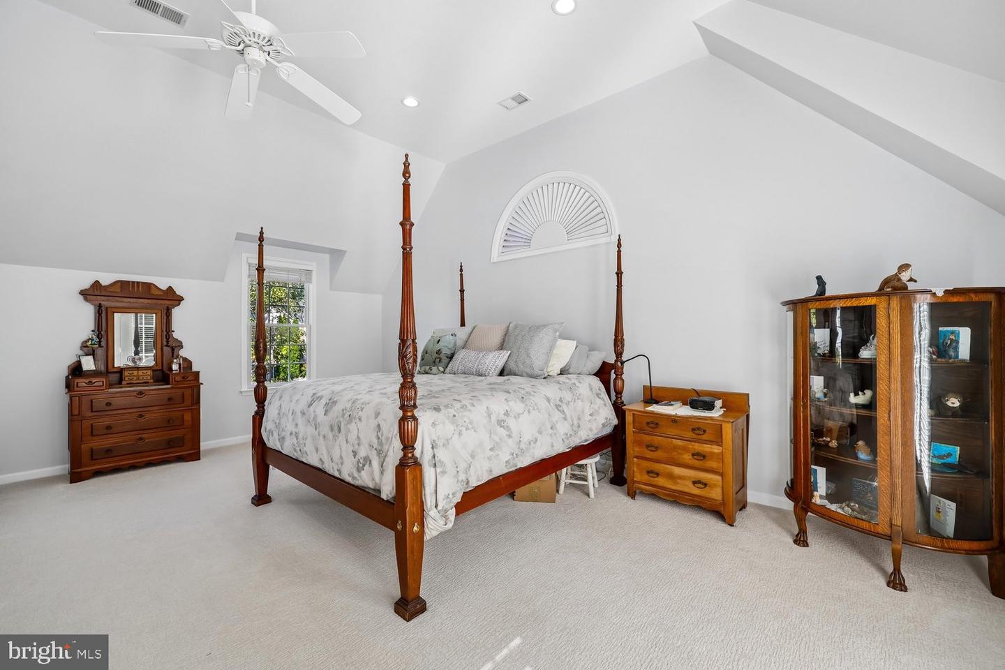 132 Treehaven St Property Photo 34