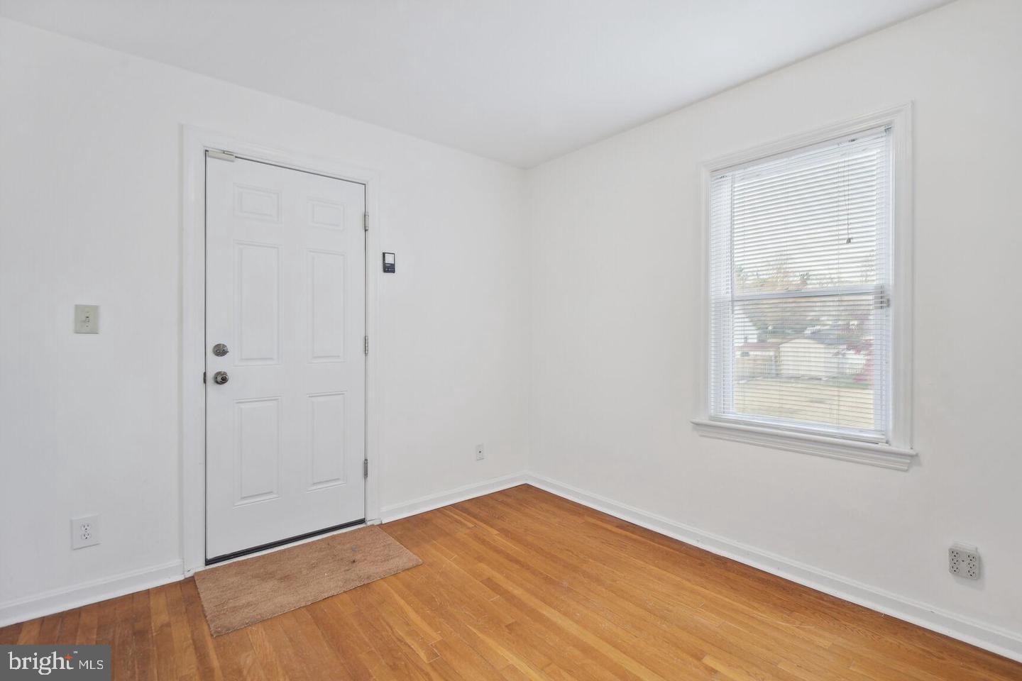 11807 College View Dr Property Photo 15