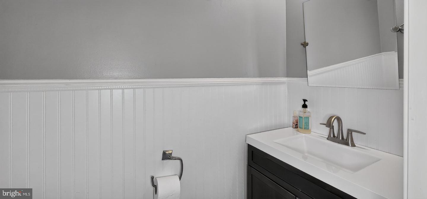 13012 Country Ridge Dr Property Photo 15
