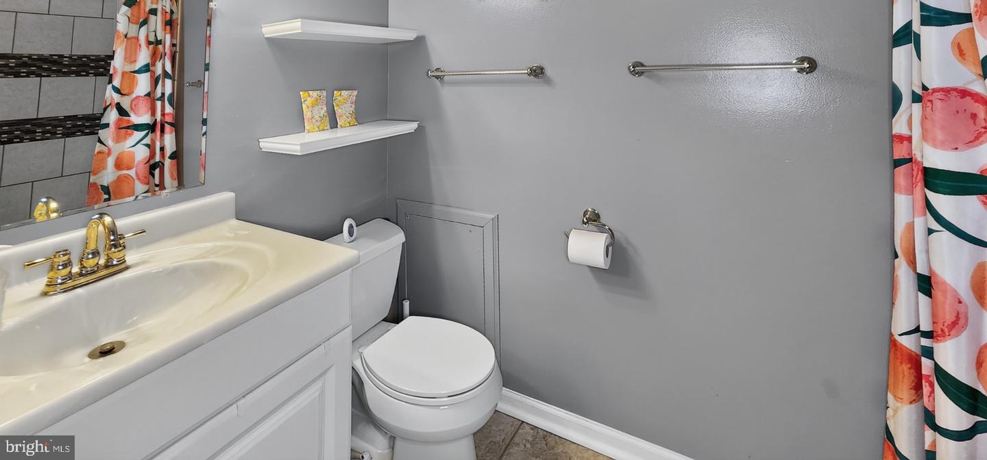 13012 Country Ridge Dr Property Photo 23