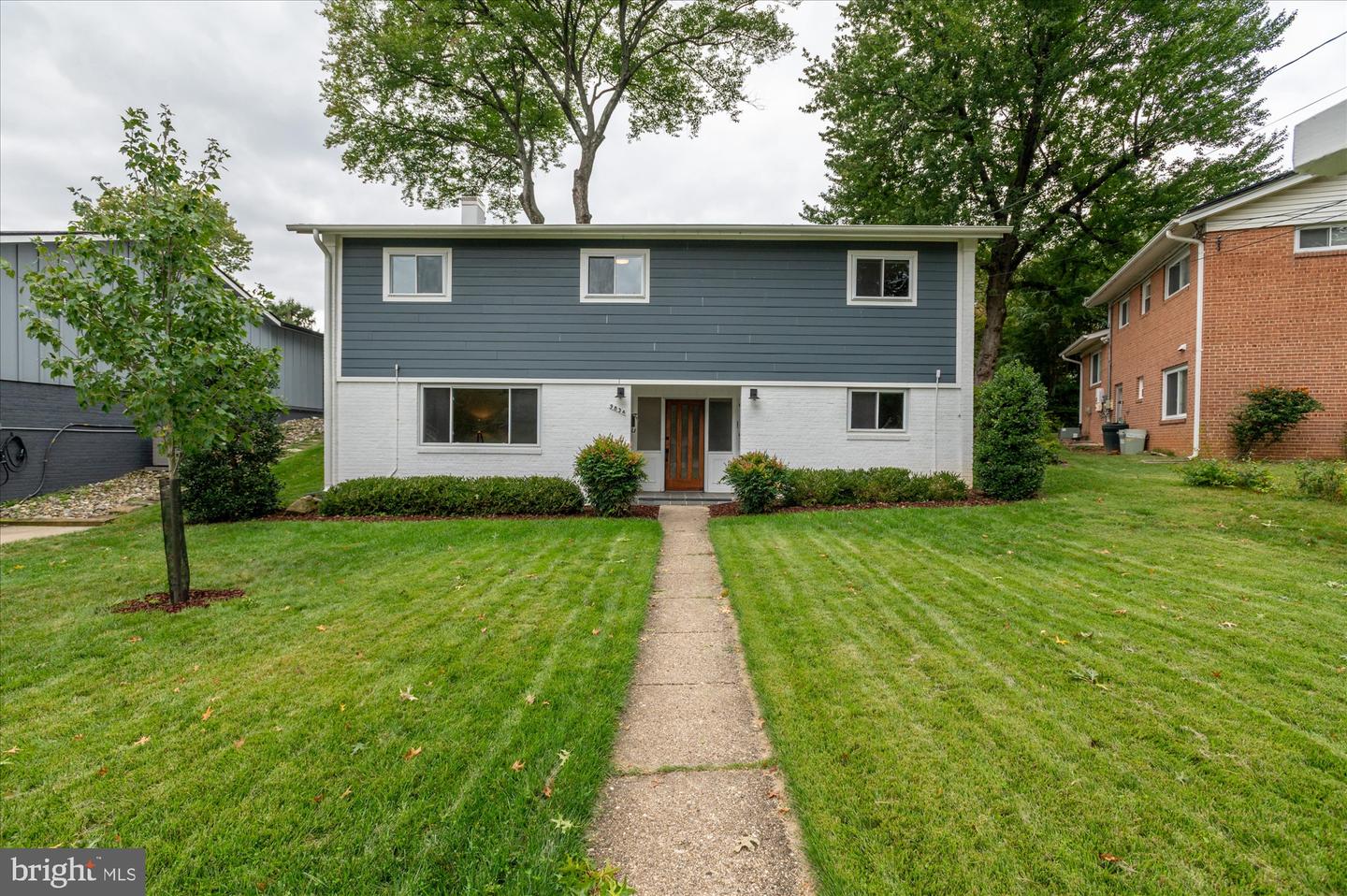 9834 Cherry Tree Ln Property Photo 2