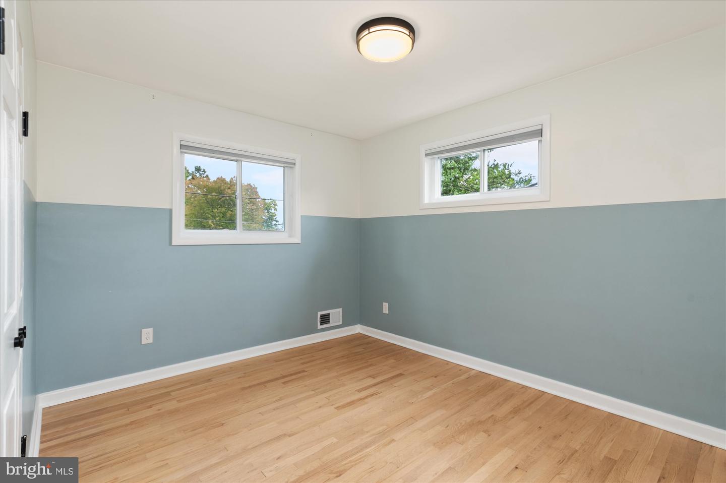 9834 Cherry Tree Ln Property Photo 30