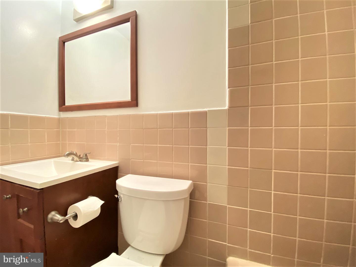1900 Lyttonsville Rd #1103 Property Photo 19