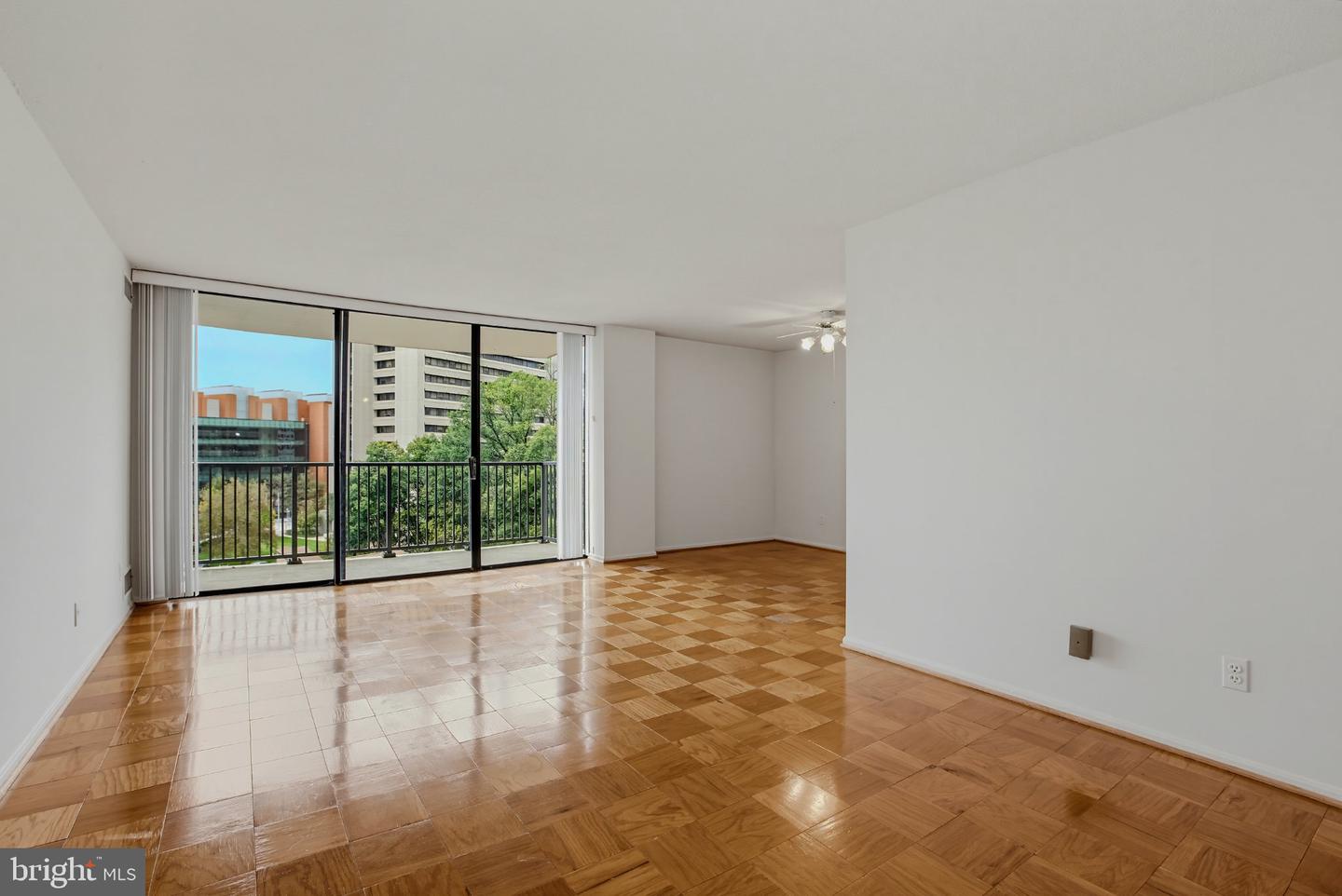 118 Monroe St #118-803 Property Photo 4