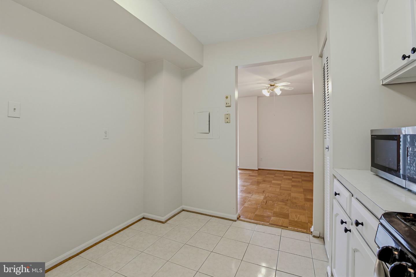 118 Monroe St #118-803 Property Photo 11