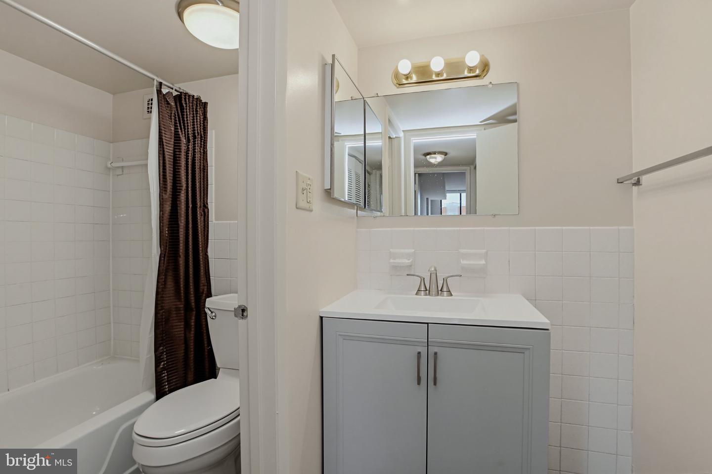 118 Monroe St #118-803 Property Photo 17