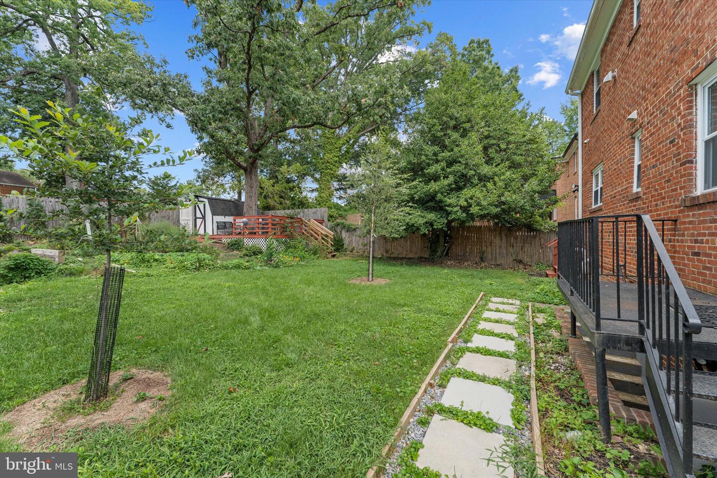 1208 Jackson Ave Property Photo 29