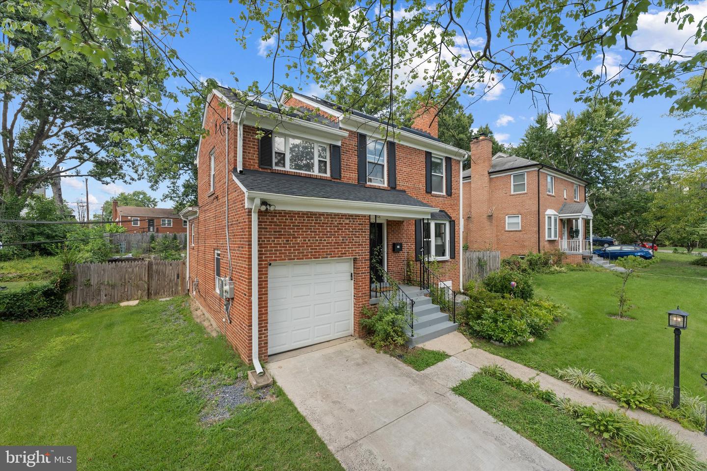 1208 Jackson Ave Property Photo 36