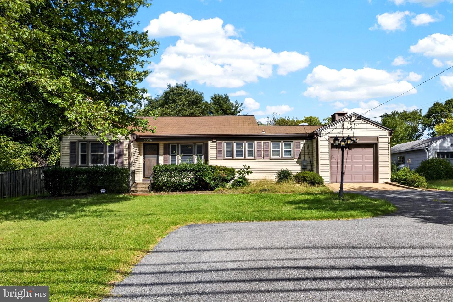 2326 Fairland Rd Property Photo 1