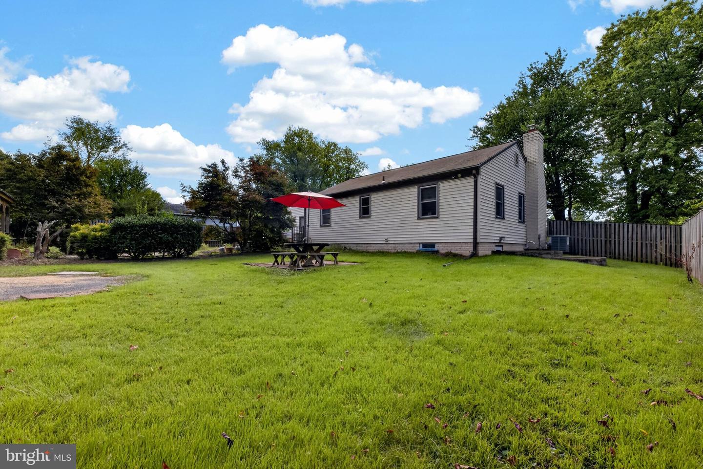 2326 Fairland Rd Property Photo 11