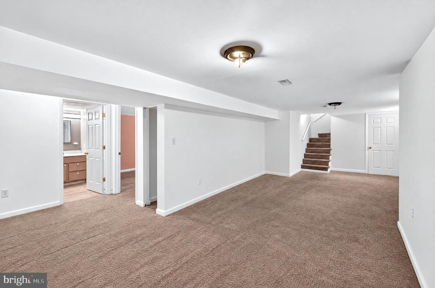 2326 Fairland Rd Property Photo 40