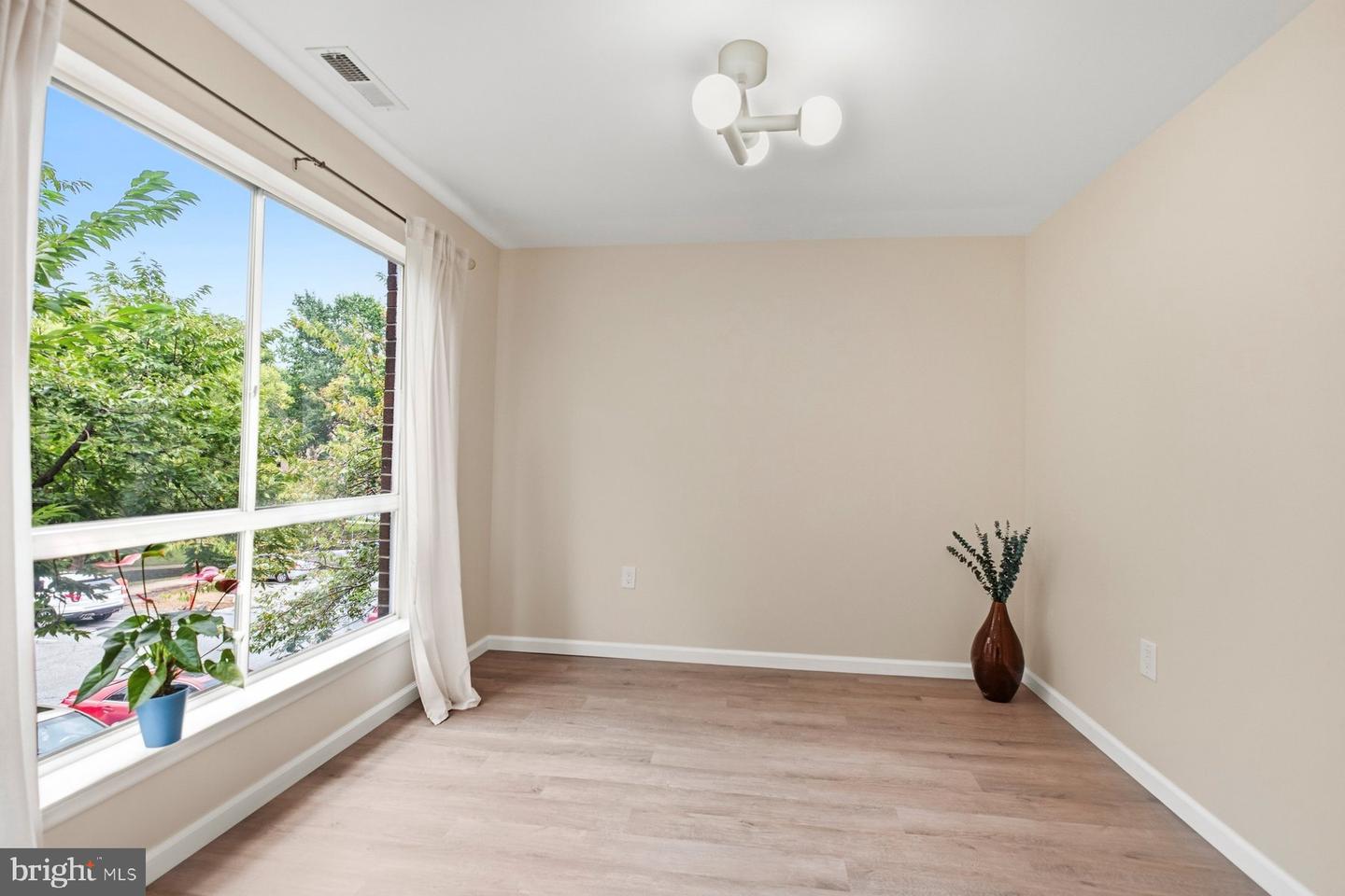 3932 Bel Pre Rd #3932-6 Property Photo 8
